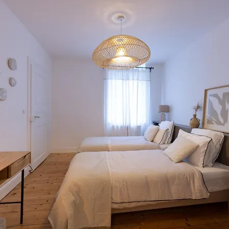 Urban Chic - Vacation & Business Appartement